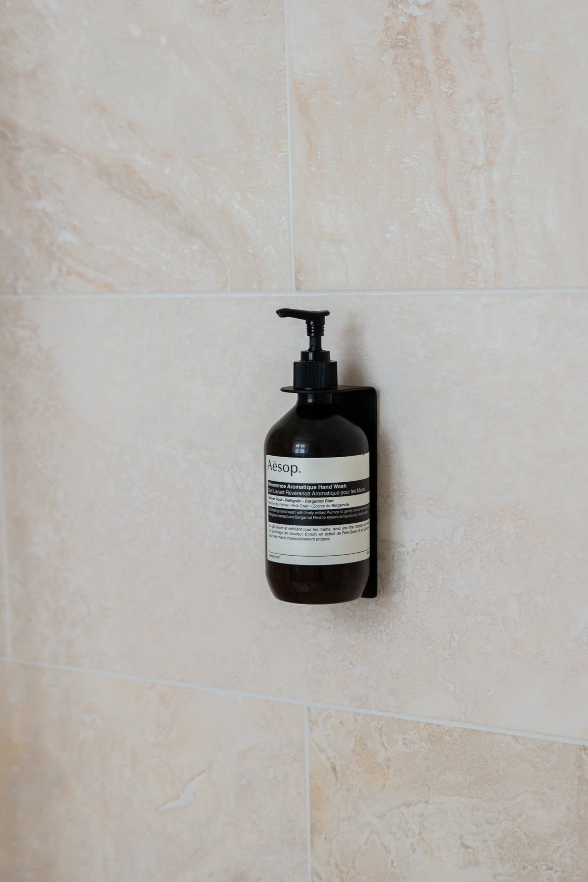 Holder til shampoo i bruser - Få orden uden at bore i dag