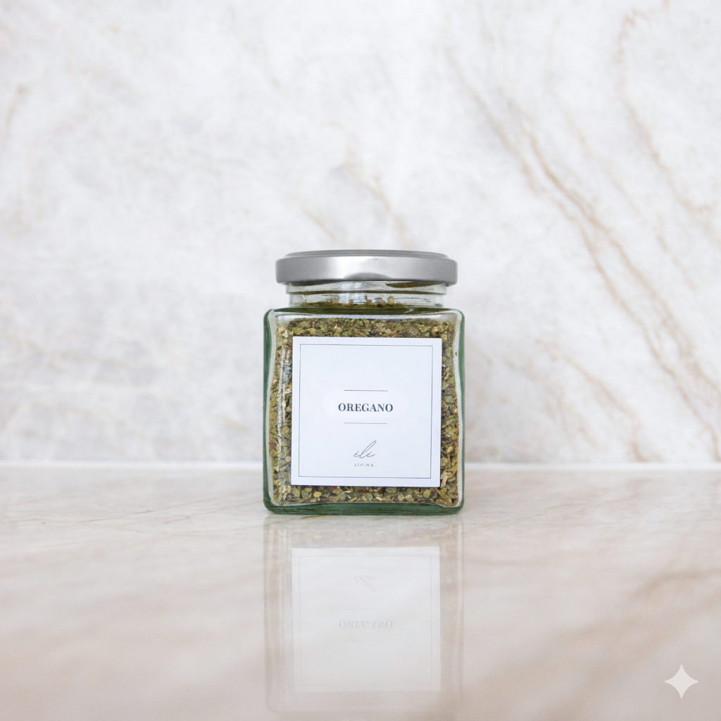 Krydderiglas med sølvlåg og label til oregano
