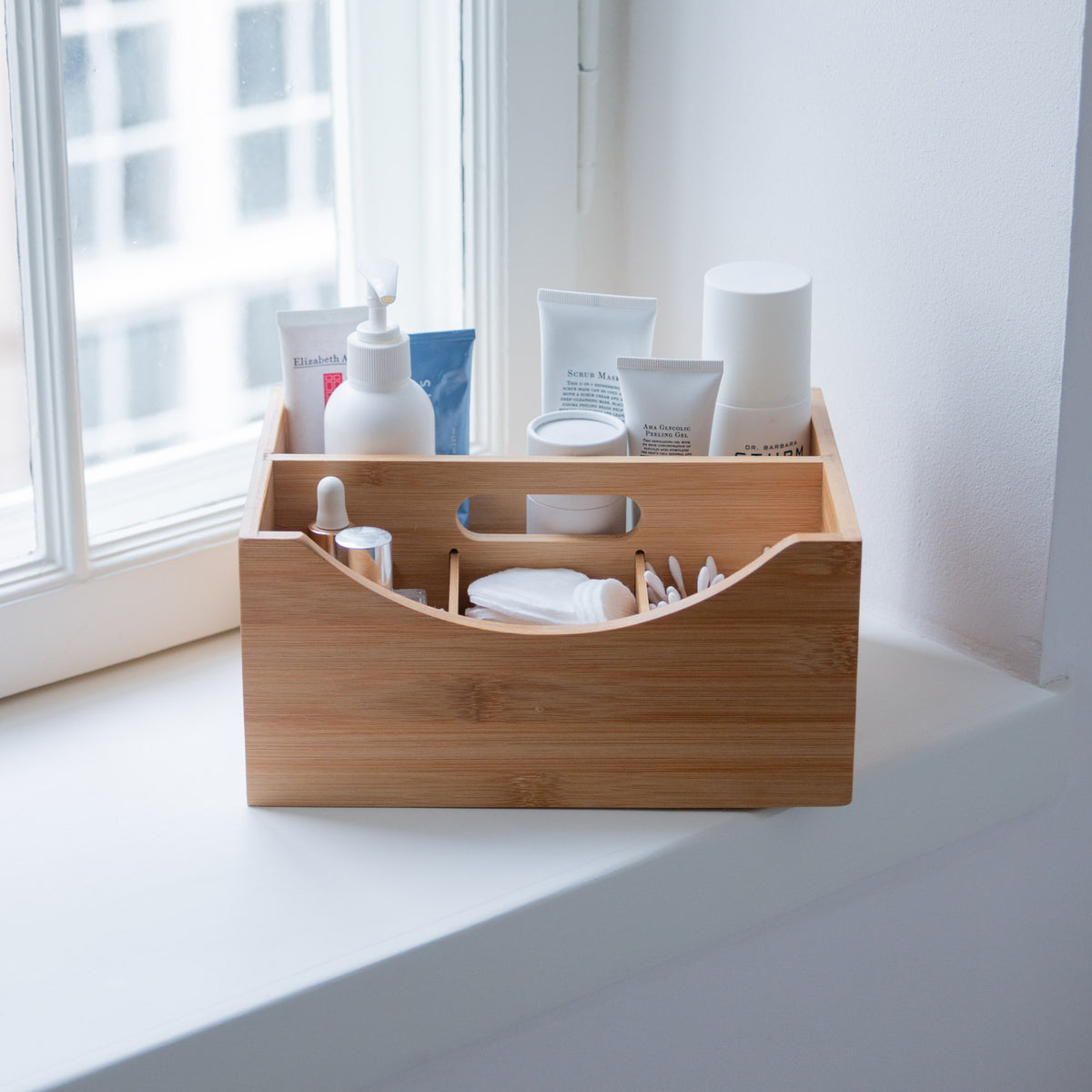 Makeup organizer med hank – brugt til organisering af makeup