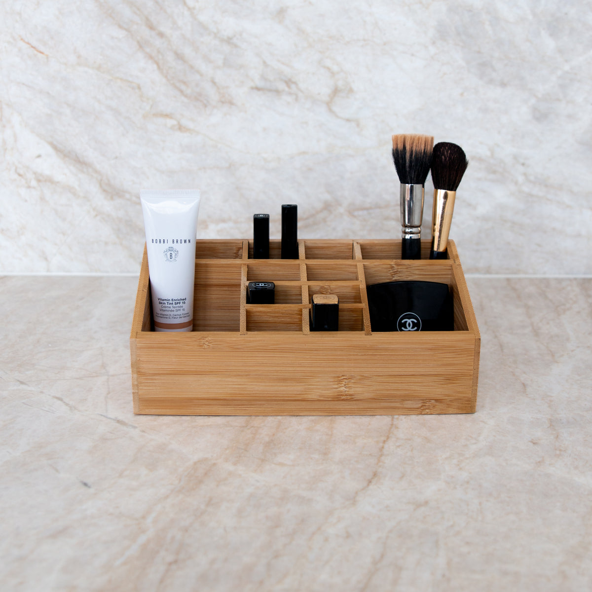 Makeup opbevaring akryl – få styr på makeup og rutiner